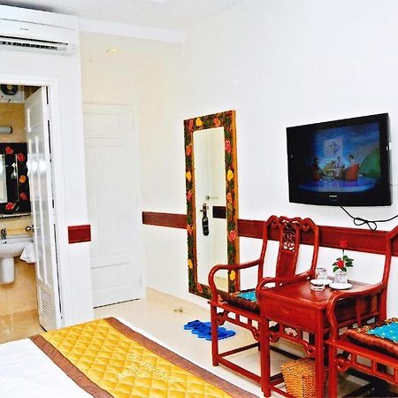 Hoang Thanh Thuy Airport Hotel 1 - Gan Am Thuc Dem Cho Hoang Hoa Tham Ho Chi Minh City Exterior photo