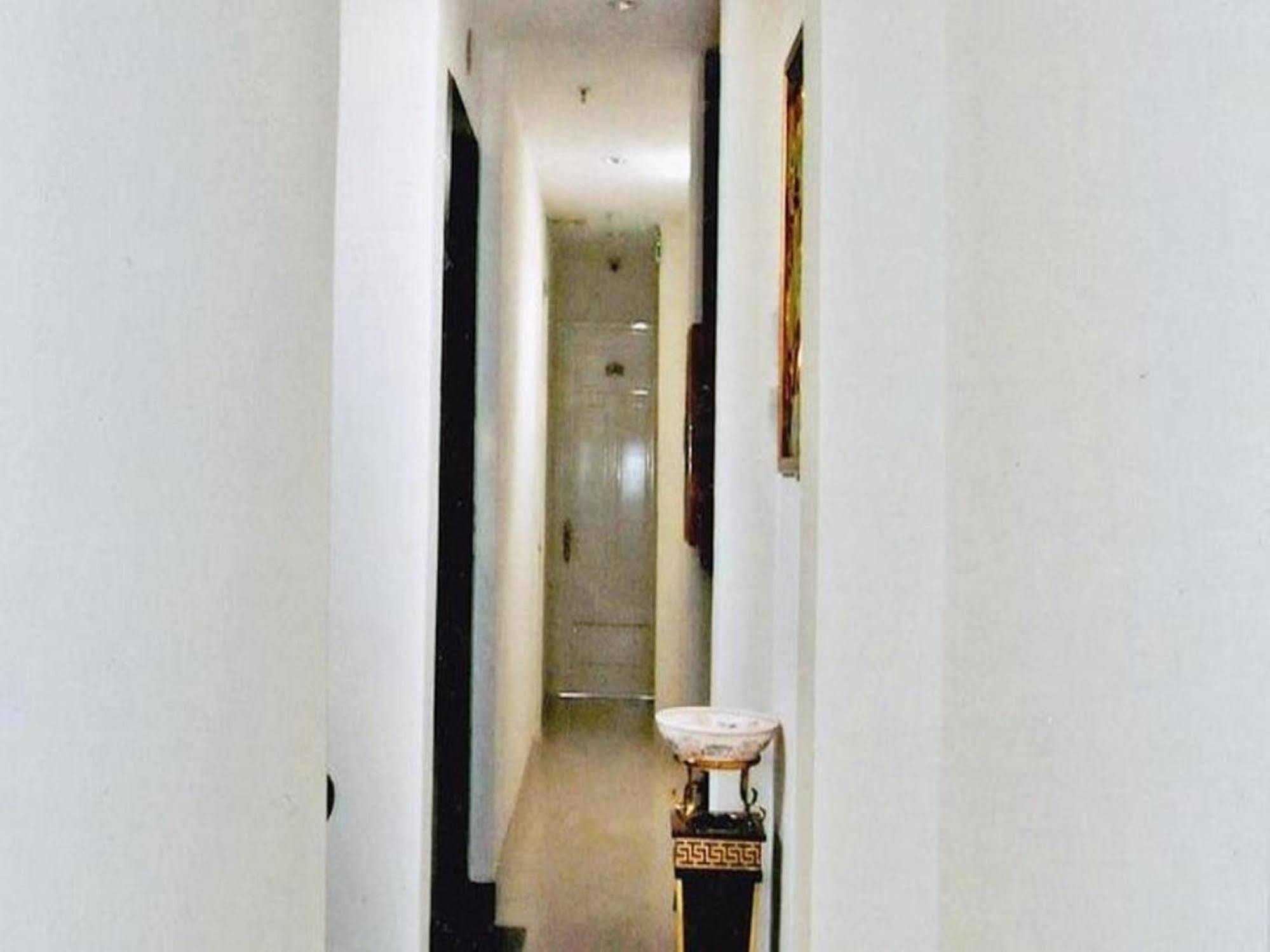 Hoang Thanh Thuy Airport Hotel 1 - Gan Am Thuc Dem Cho Hoang Hoa Tham Ho Chi Minh City Exterior photo